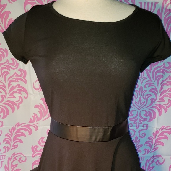 Spine Back Skater Dress - Picture 3 of 5